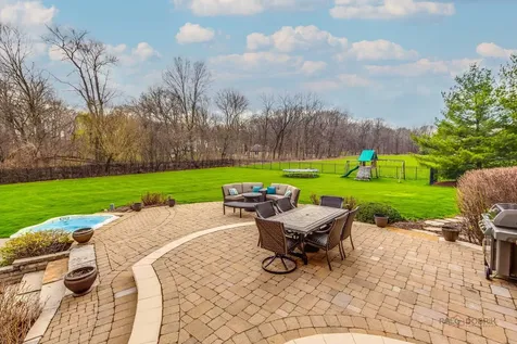 37W209 Deer Pond Court St. Charles IL 60175