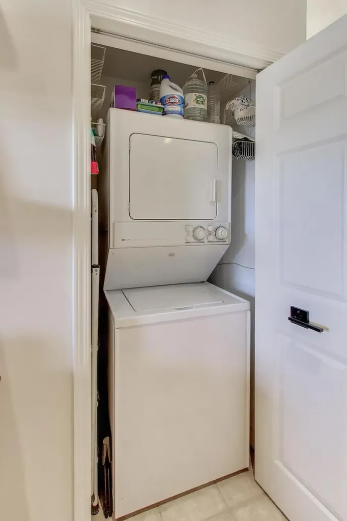 3807 North Campbell Avenue Chicago IL 60618