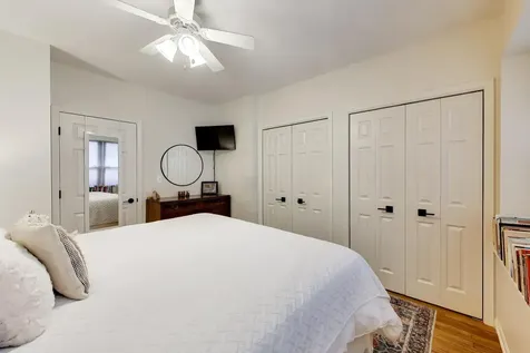 3807 North Campbell Avenue Chicago IL 60618