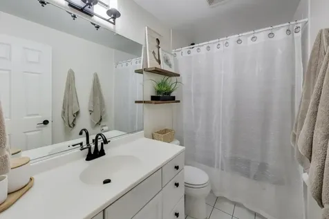 3807 North Campbell Avenue Chicago IL 60618
