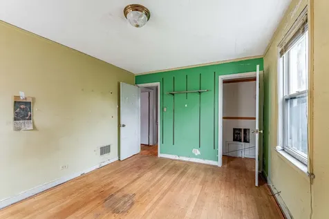 8238 South Prairie Avenue Chicago IL 60619