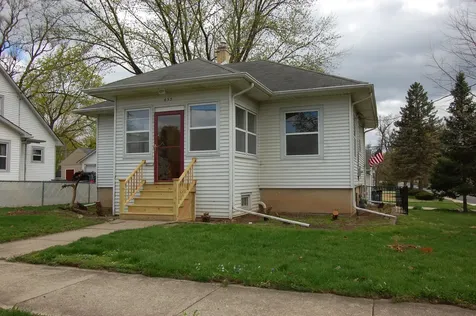 653 Jay Street Elgin IL 60120