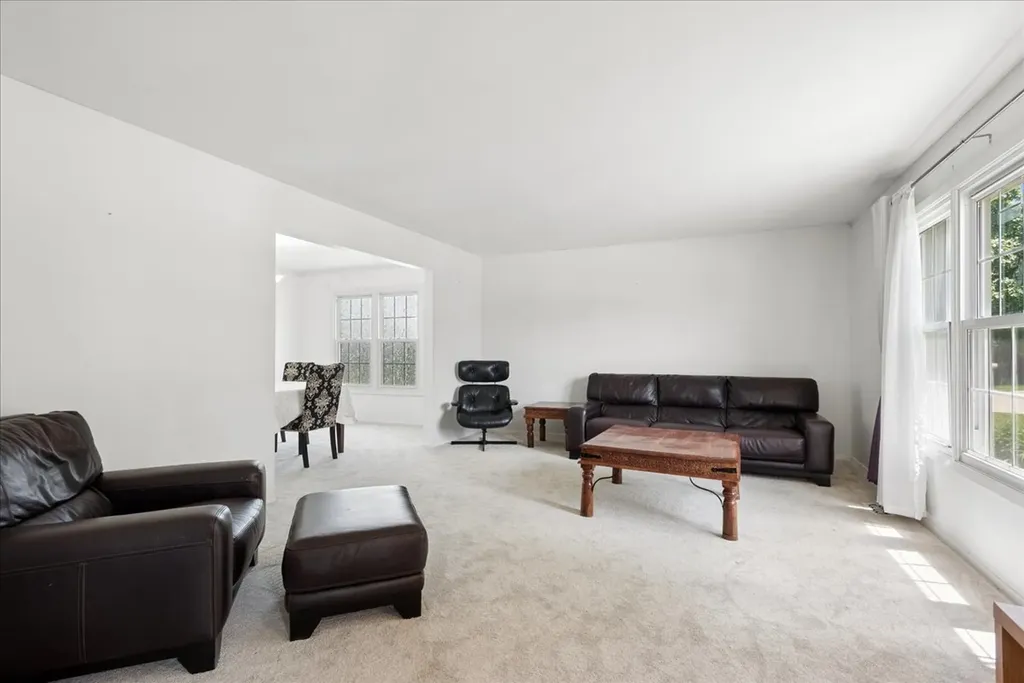 8 Auburn Drive Glendale Heights IL 60139