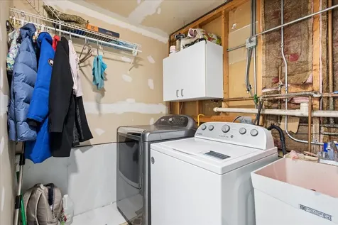 8 Auburn Drive Glendale Heights IL 60139