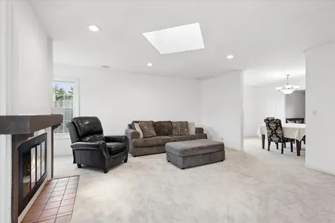 8 Auburn Drive Glendale Heights IL 60139