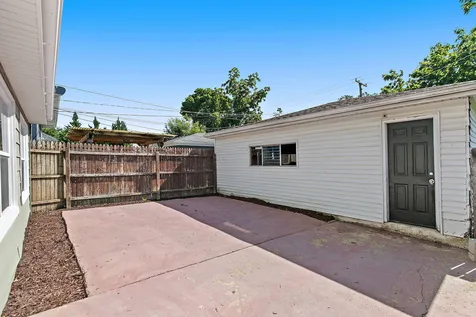 716 Wilcox Street Joliet IL 60435