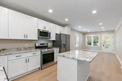 716 Wilcox Street Joliet IL 60435