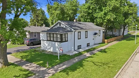 1808 South 22nd Avenue Maywood IL 60153