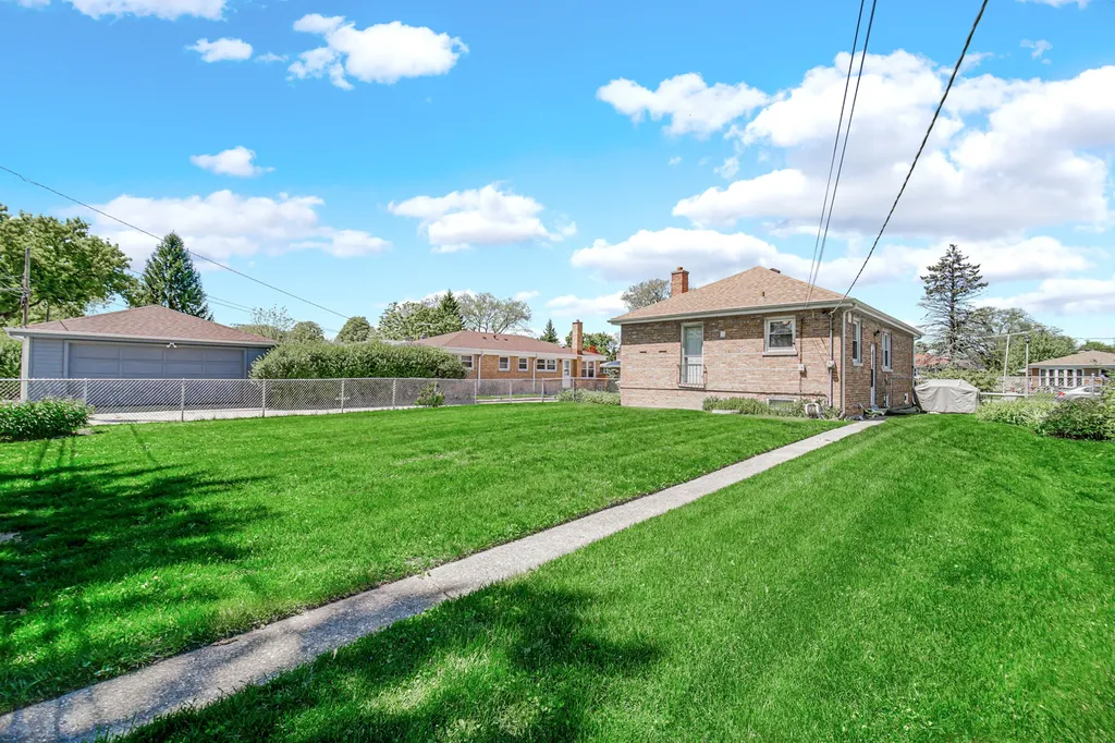 5141 West Chase Avenue Skokie IL 60077