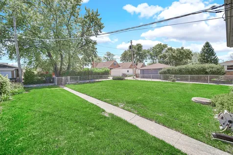 5141 West Chase Avenue Skokie IL 60077