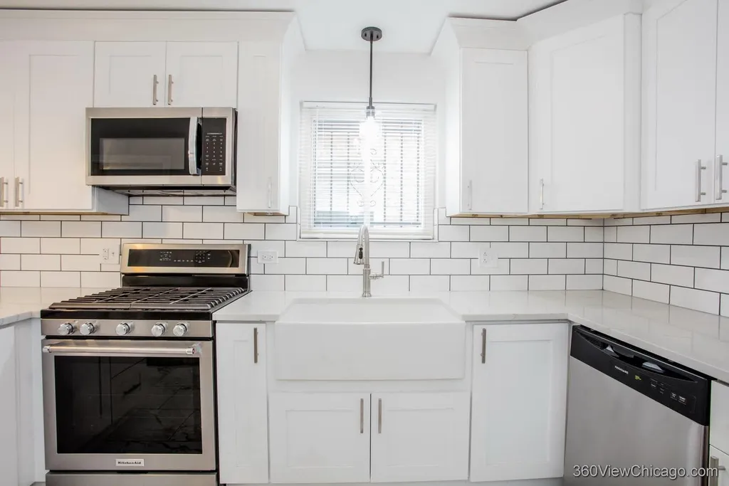 1037 West 103rd Street Chicago IL 60643