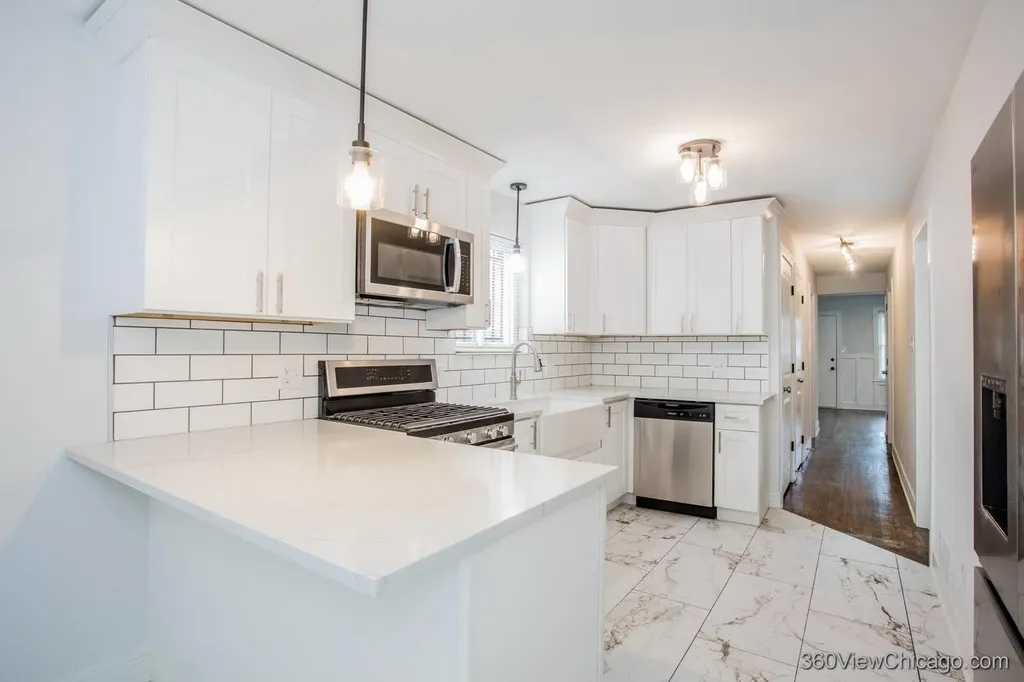 1037 West 103rd Street Chicago IL 60643
