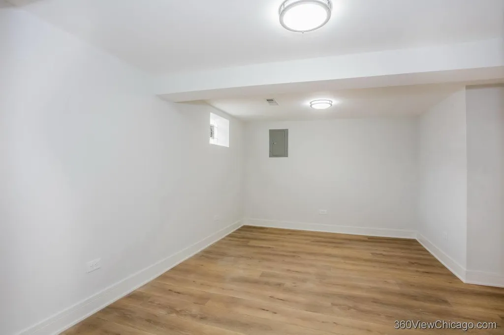1037 West 103rd Street Chicago IL 60643