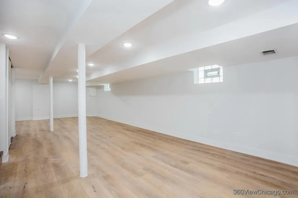 1037 West 103rd Street Chicago IL 60643