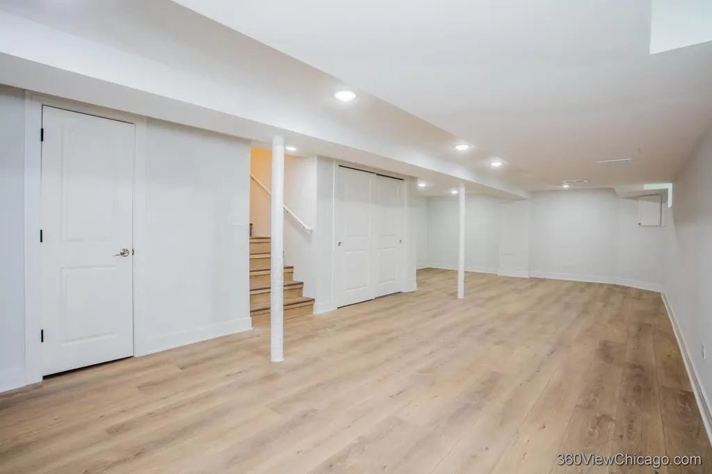 1037 West 103rd Street Chicago IL 60643