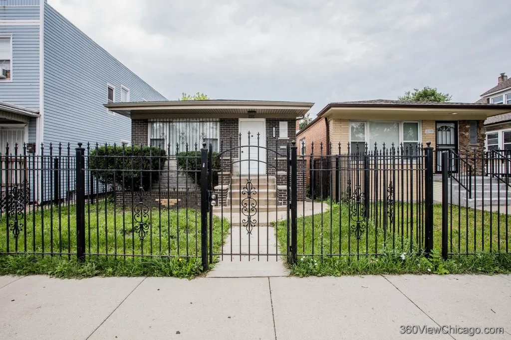 1037 West 103rd Street Chicago IL 60643