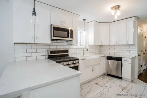 1037 West 103rd Street Chicago IL 60643