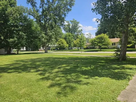 324 West Washington Street Momence IL 60954
