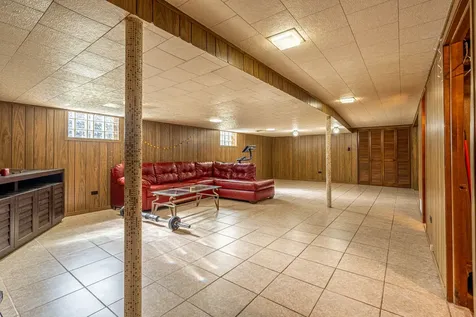 3307 East 136th Street Chicago IL 60633