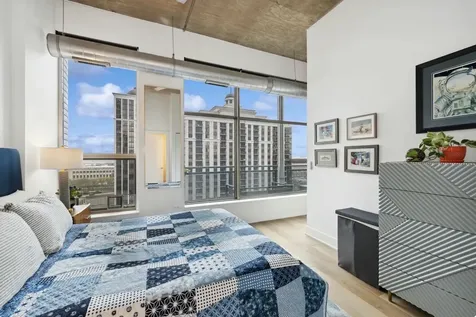 125 East 13th Street Chicago IL 60605