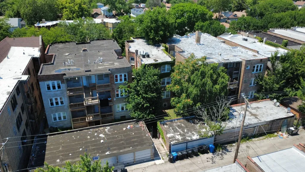 7741 South Yates Boulevard Chicago IL 60649