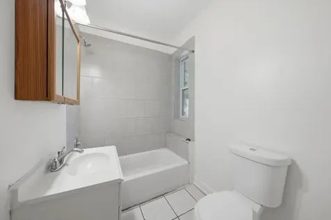 7741 South Yates Boulevard Chicago IL 60649
