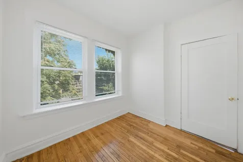 7741 South Yates Boulevard Chicago IL 60649
