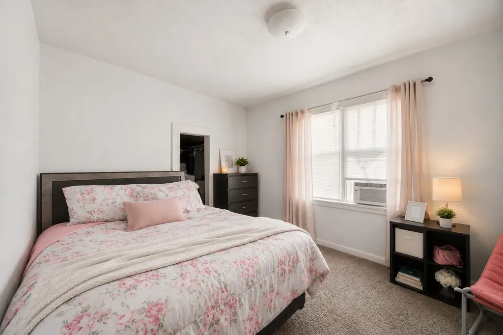 11612 South Lafayette Avenue Chicago IL 60638