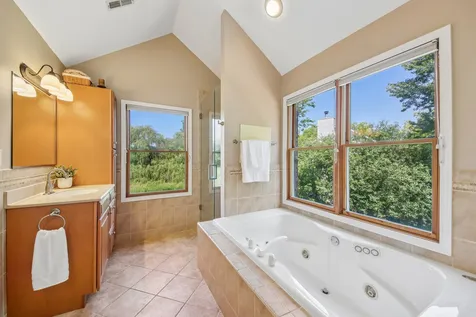 374 Sharon Drive Barrington IL 60010