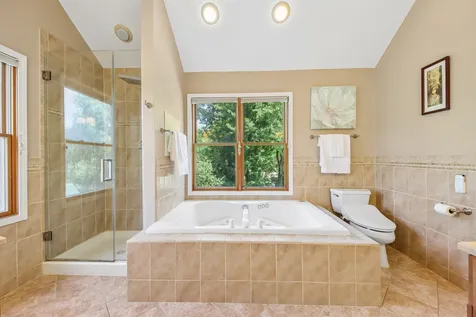 374 Sharon Drive Barrington IL 60010