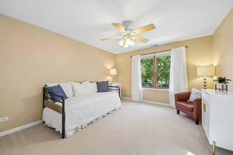 374 Sharon Drive Barrington IL 60010