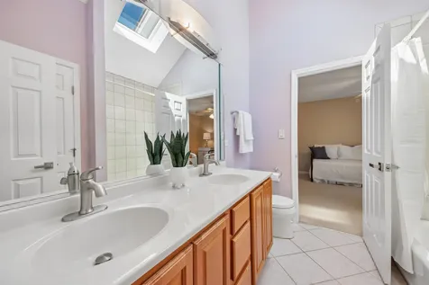 374 Sharon Drive Barrington IL 60010