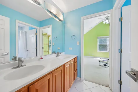 374 Sharon Drive Barrington IL 60010