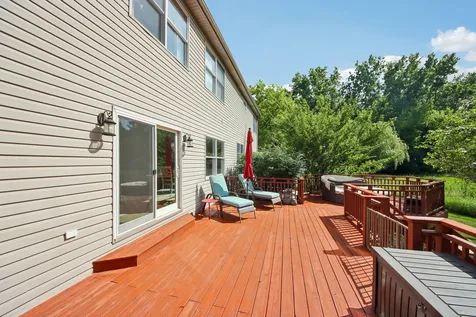 374 Sharon Drive Barrington IL 60010