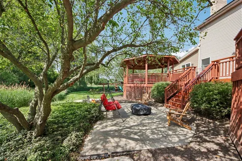 374 Sharon Drive Barrington IL 60010