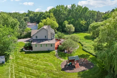 374 Sharon Drive Barrington IL 60010