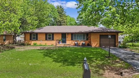 1810 Bellamy Drive Champaign IL 61821