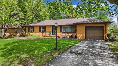 1810 Bellamy Drive Champaign IL 61821