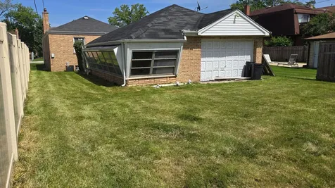 7642 North Osceola Avenue Niles IL 60714