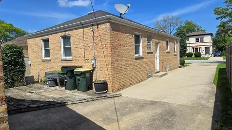 7642 North Osceola Avenue Niles IL 60714