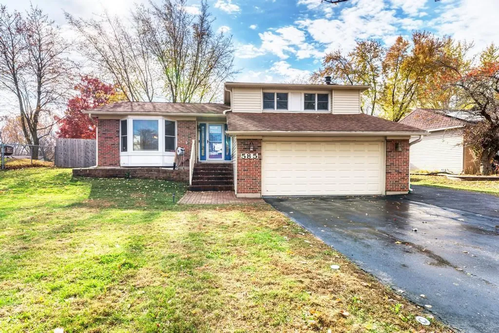 585 Cambridge Way Bolingbrook IL 60440