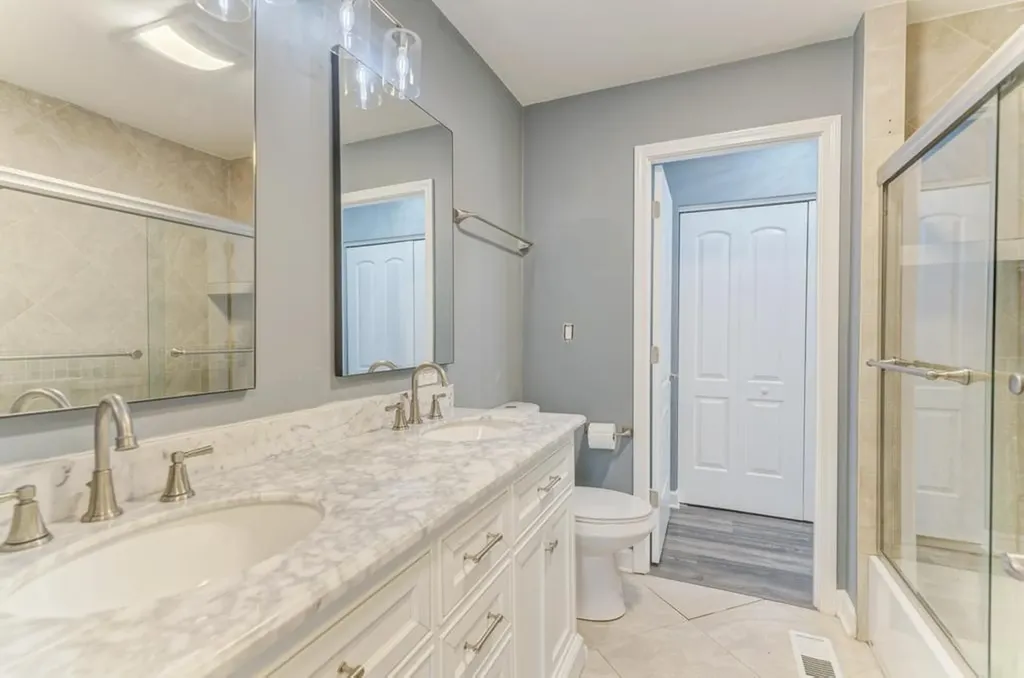 585 Cambridge Way Bolingbrook IL 60440