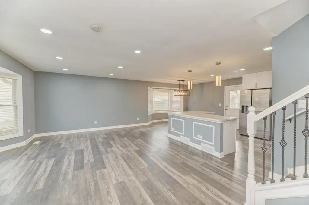 585 Cambridge Way Bolingbrook IL 60440