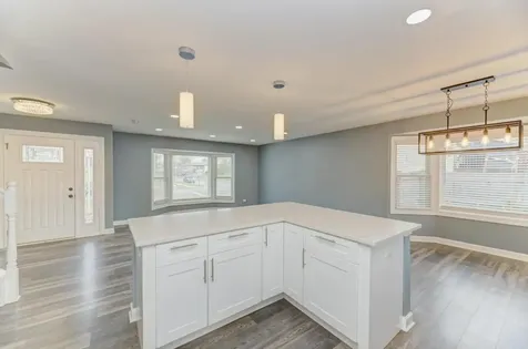 585 Cambridge Way Bolingbrook IL 60440