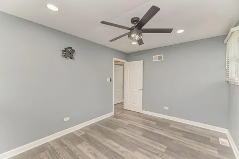 585 Cambridge Way Bolingbrook IL 60440