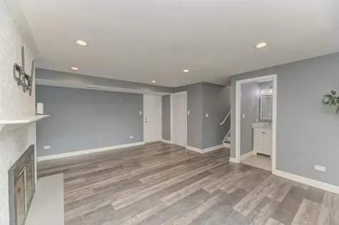 585 Cambridge Way Bolingbrook IL 60440