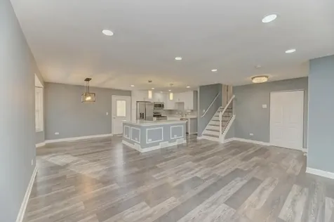 585 Cambridge Way Bolingbrook IL 60440