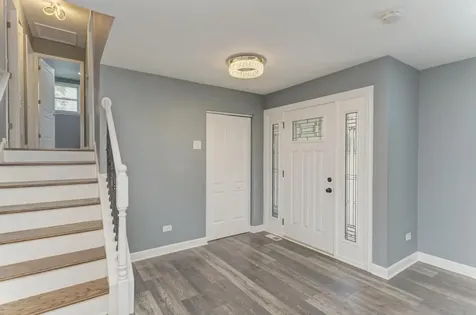 585 Cambridge Way Bolingbrook IL 60440