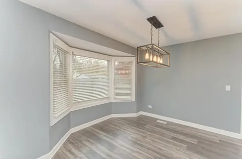 585 Cambridge Way Bolingbrook IL 60440