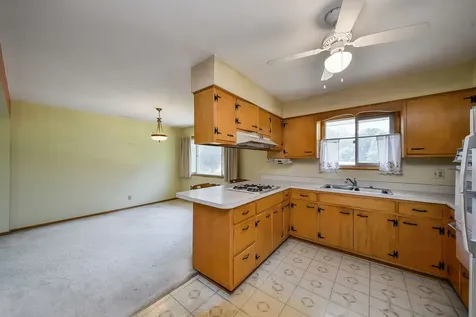 1251 Trillium Court Batavia IL 60510